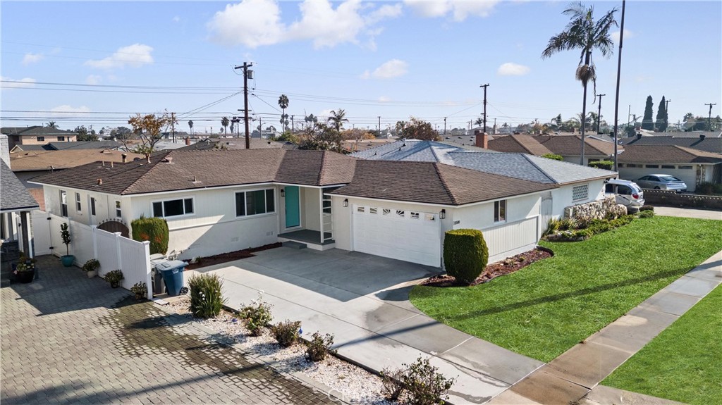 13508 Casimir Avenue Property Photo