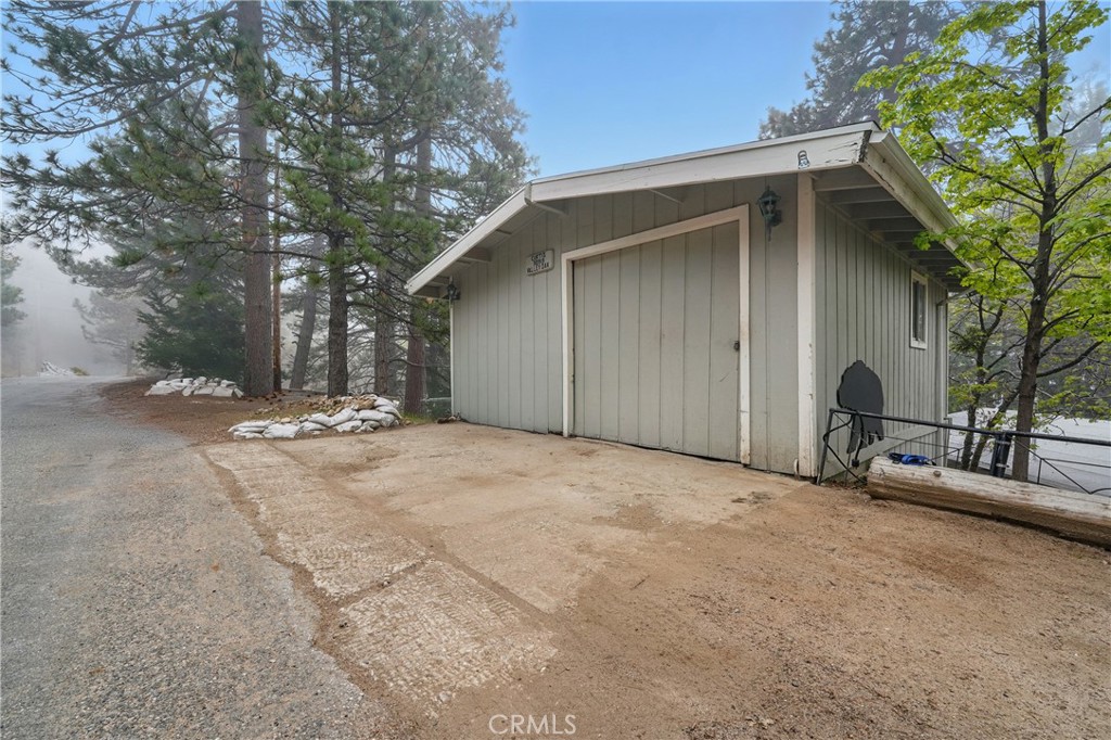 30919 Valley Oak Drive Property Photo 8