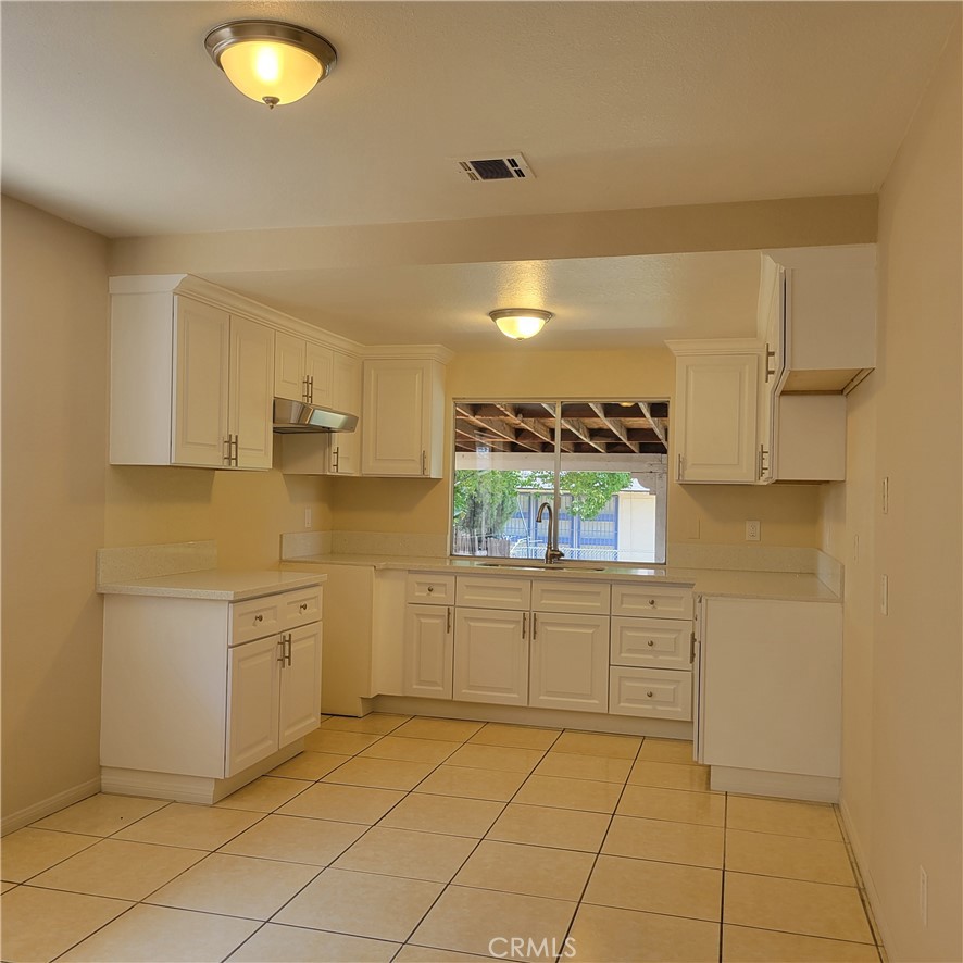 17435 Ramona Avenue Property Photo 8