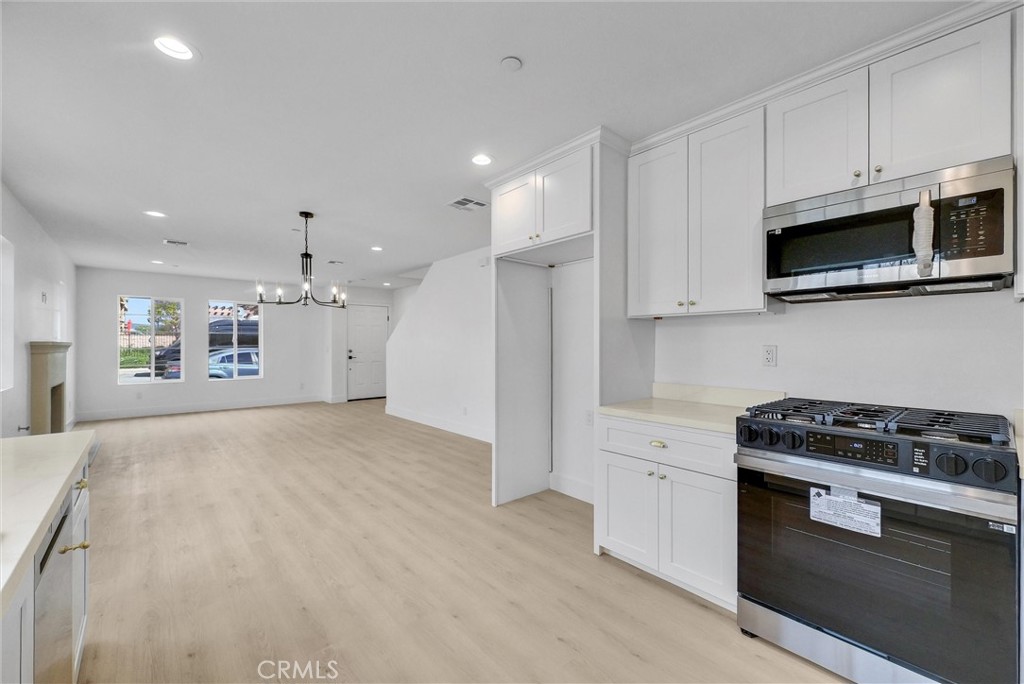 16385 Valencia Avenue 1 Property Photo 12