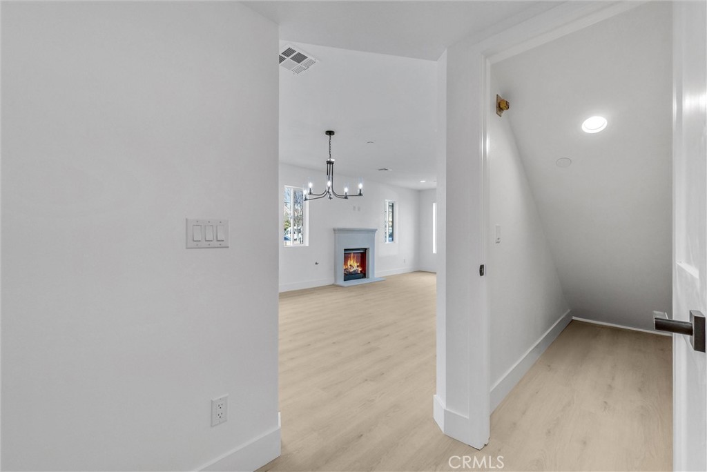 16385 Valencia Avenue 1 Property Photo 15