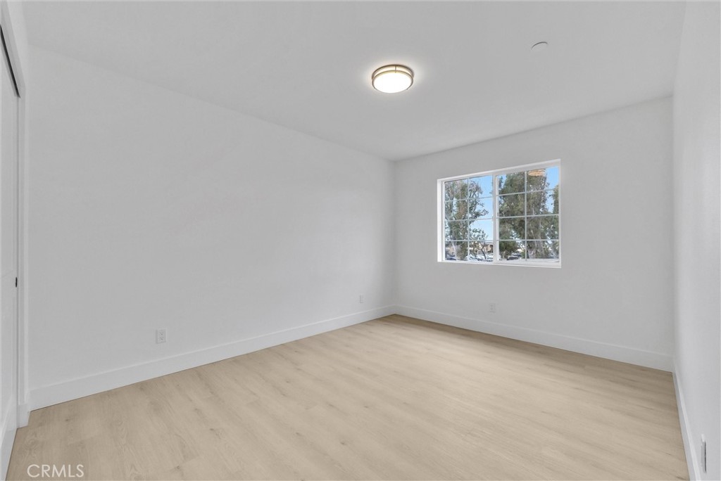 16385 Valencia Avenue 1 Property Photo 18