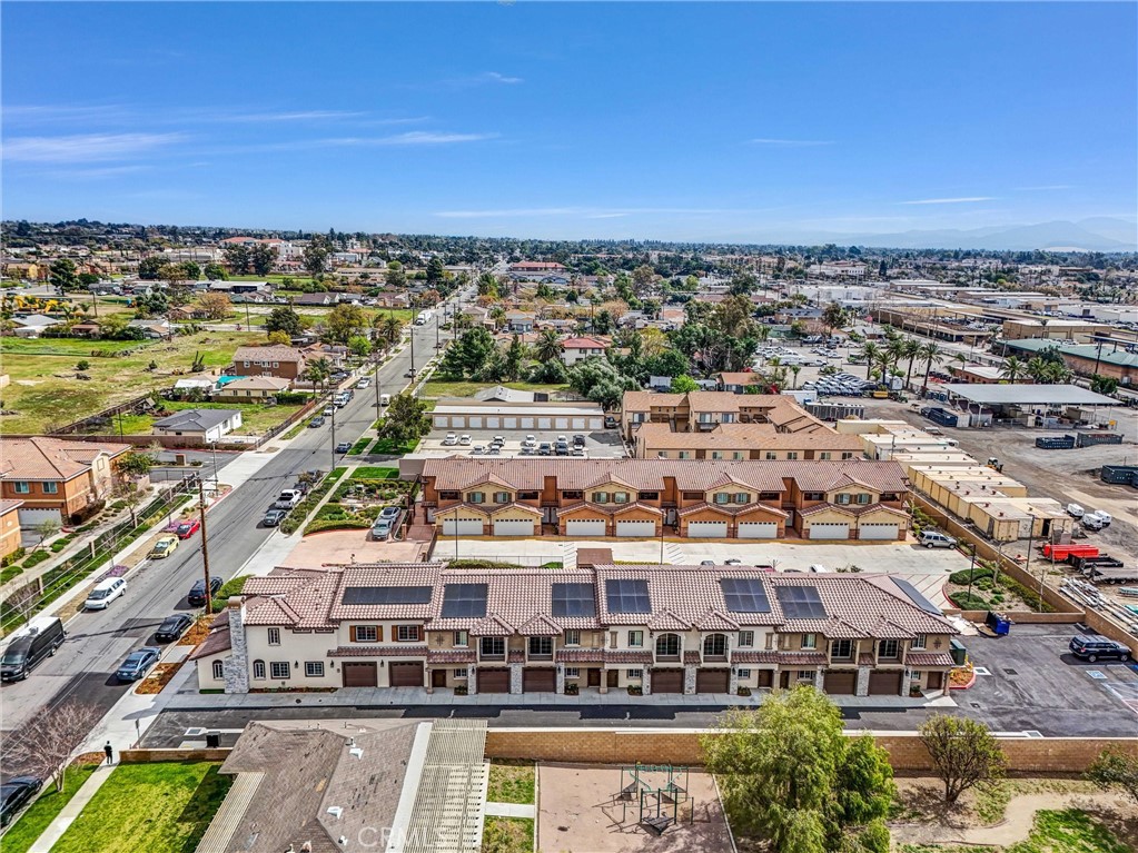 16385 Valencia Avenue 1 Property Photo 32