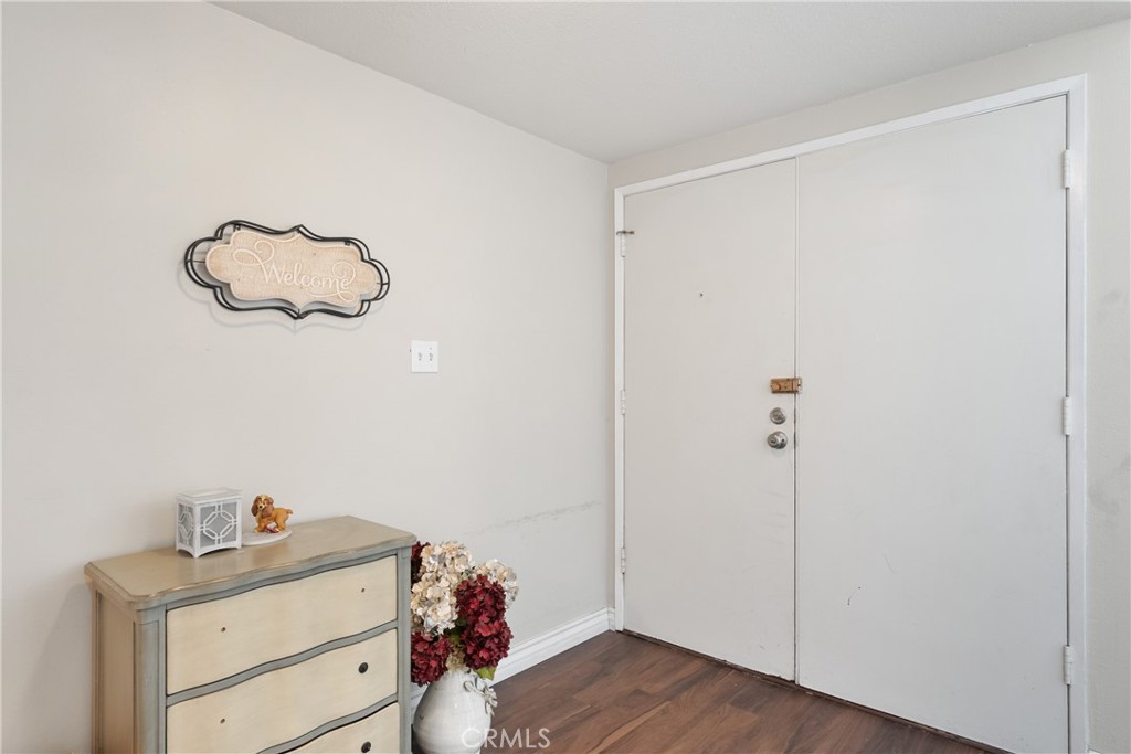 215 E Navilla Place Property Photo 26