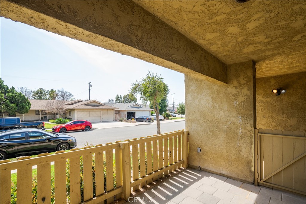 215 E Navilla Place Property Photo 27