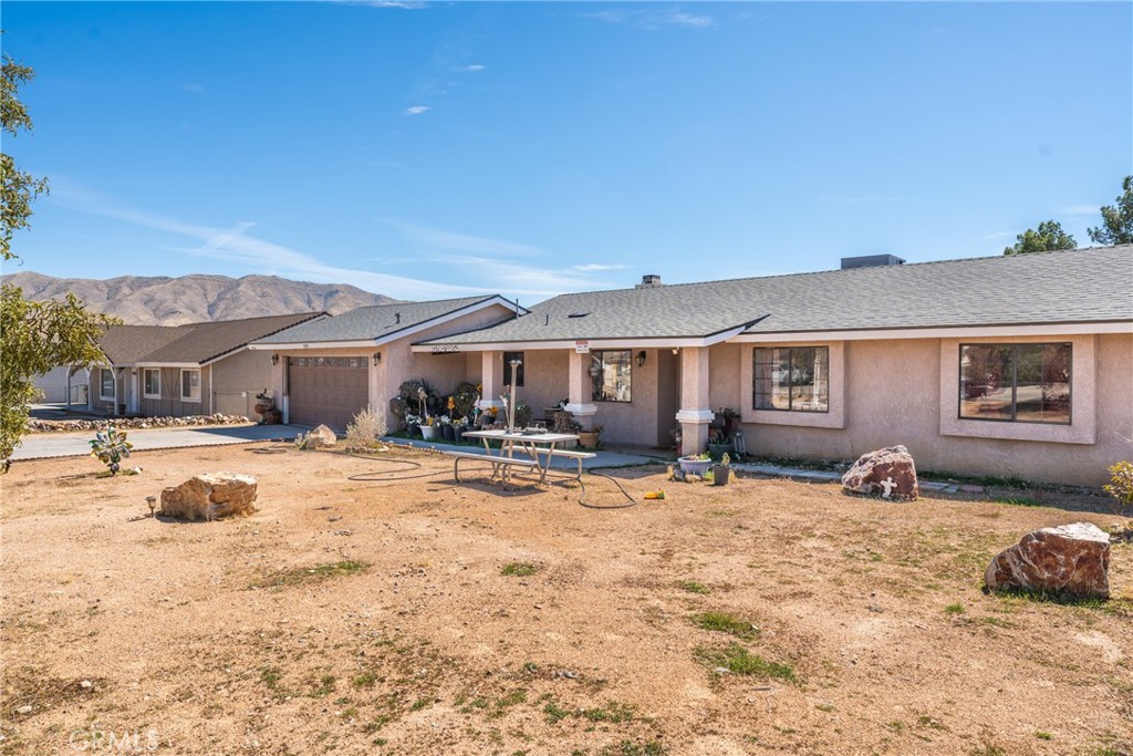 19095 Madrone Street Property Photo 3