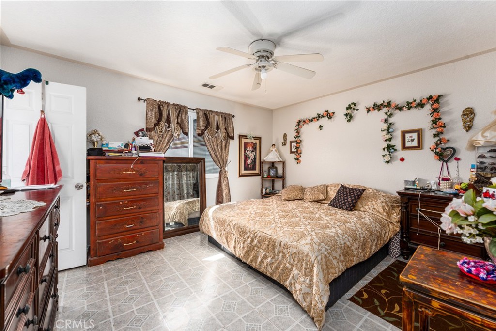 19095 Madrone Street Property Photo 12