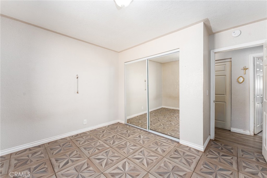 19095 Madrone Street Property Photo 13