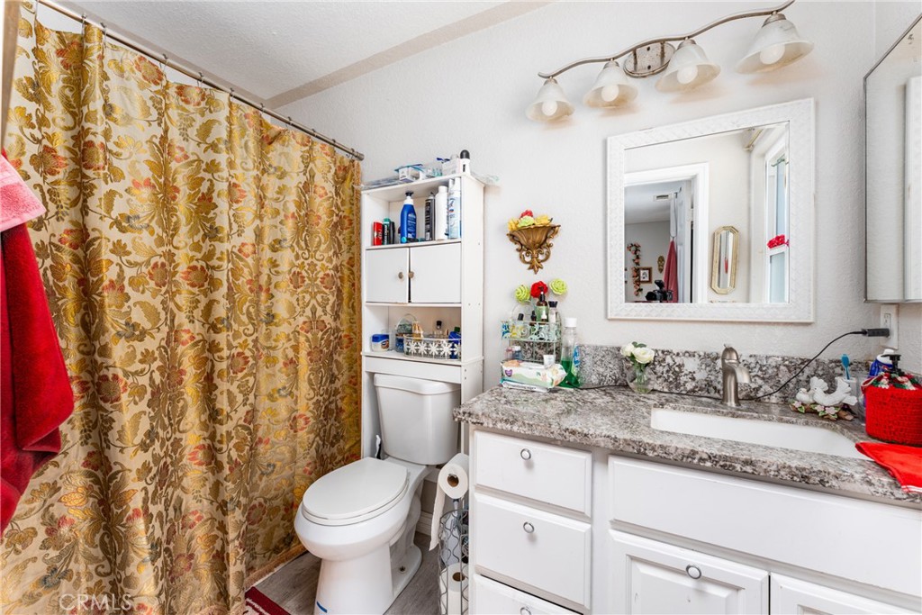 19095 Madrone Street Property Photo 16