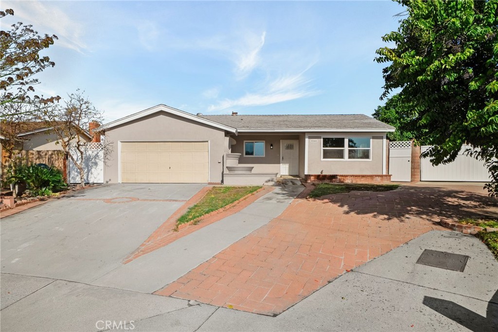 5544 Caroline Property Photo
