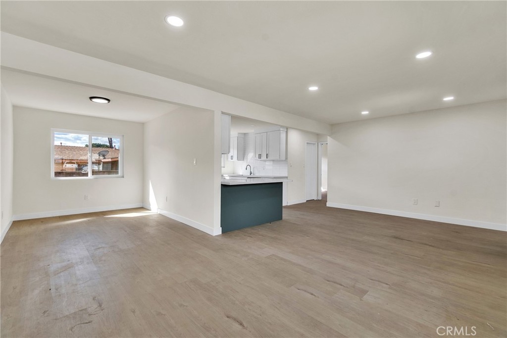 2120 W Lincoln Street Property Photo 10