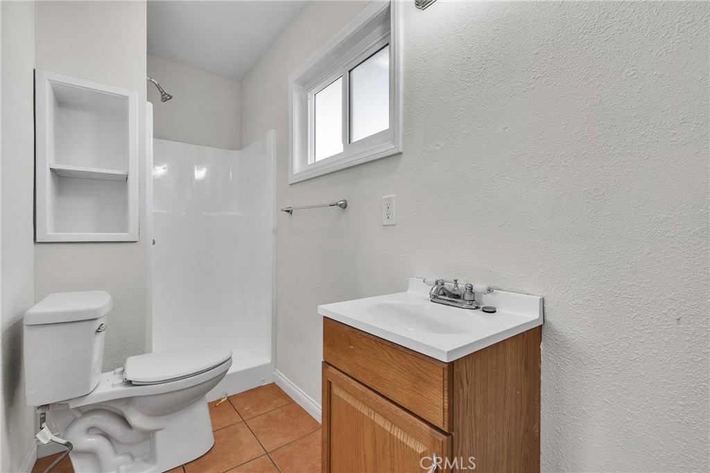 2120 W Lincoln Street Property Photo 25