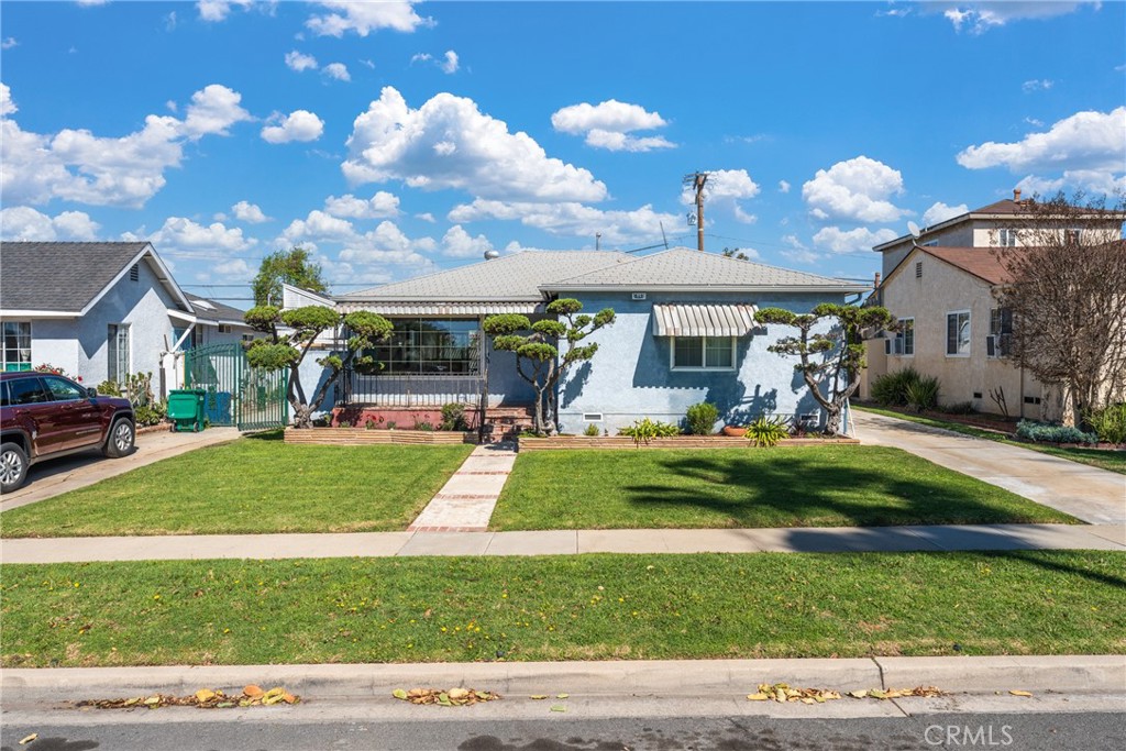 619 W 36th Street Property Photo