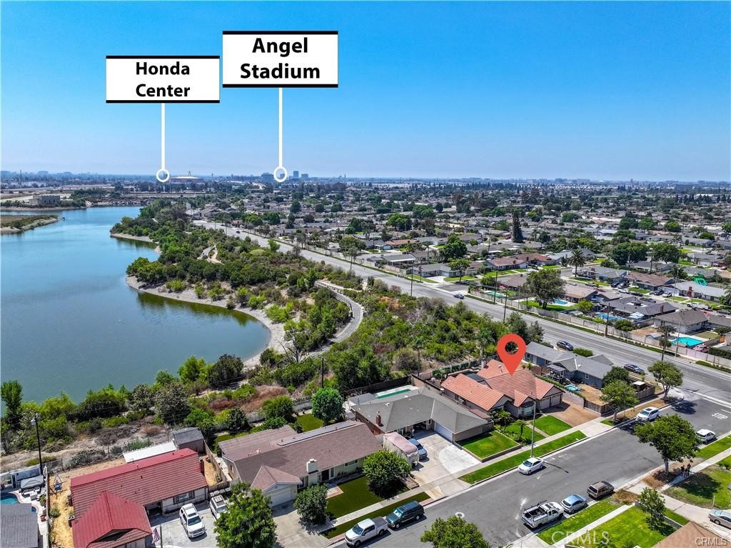 2810 E Burntwood Property Photo 5