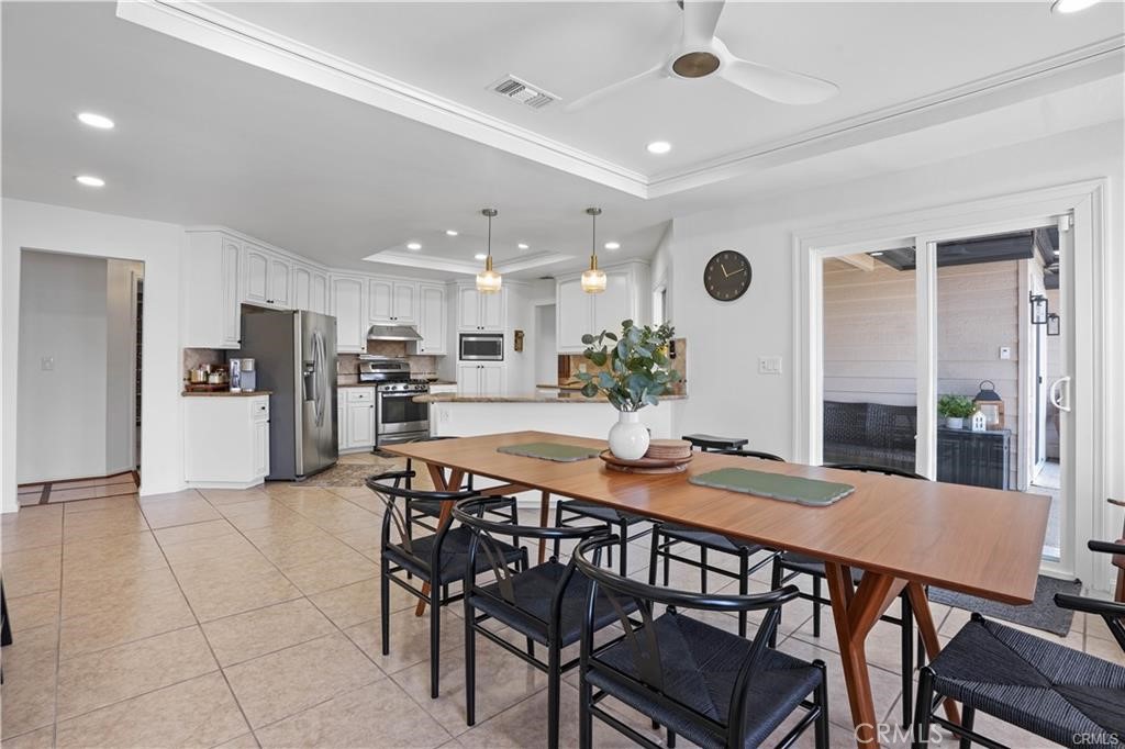 2810 E Burntwood Property Photo 12