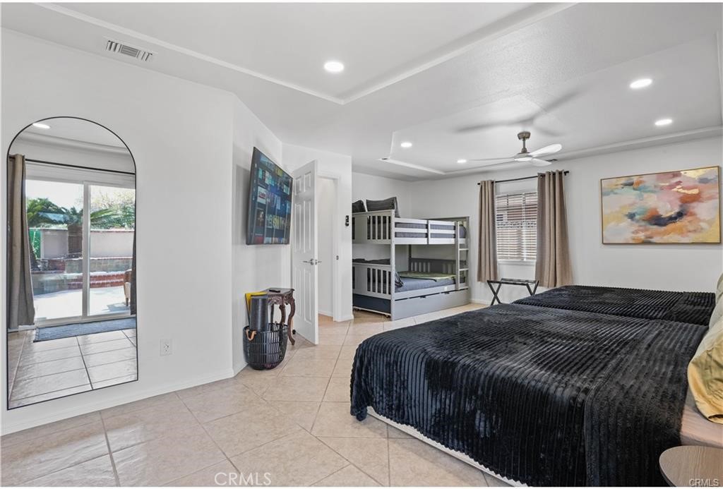 2810 E Burntwood Property Photo 16