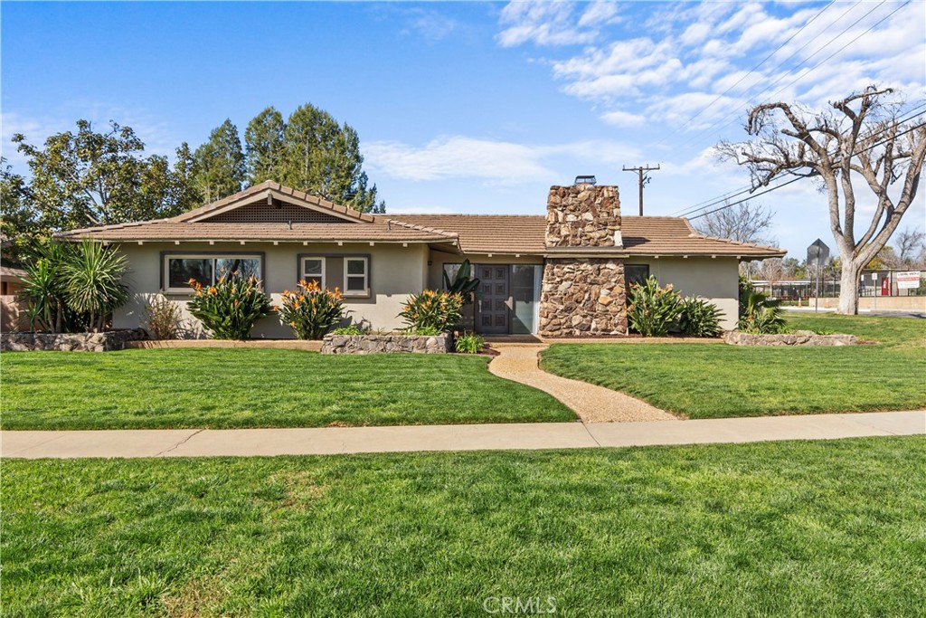 1395 N Shelley Avenue Property Photo
