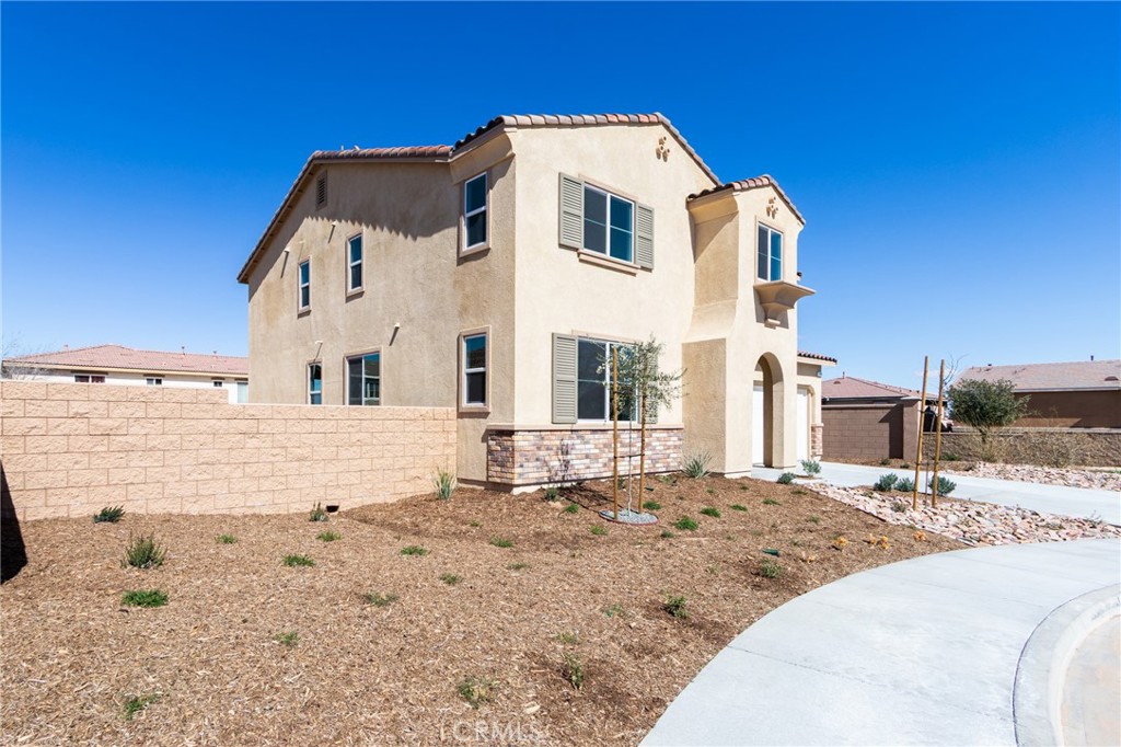 12990 Campbell Court Property Photo 3