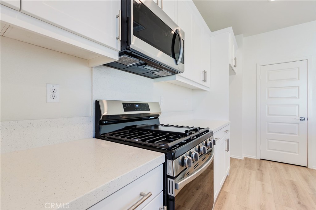 12990 Campbell Court Property Photo 6