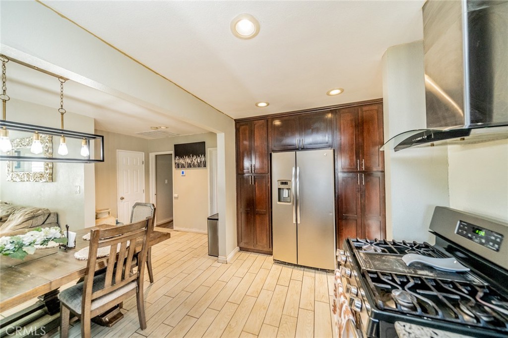 3042 N D Street Property Photo 12