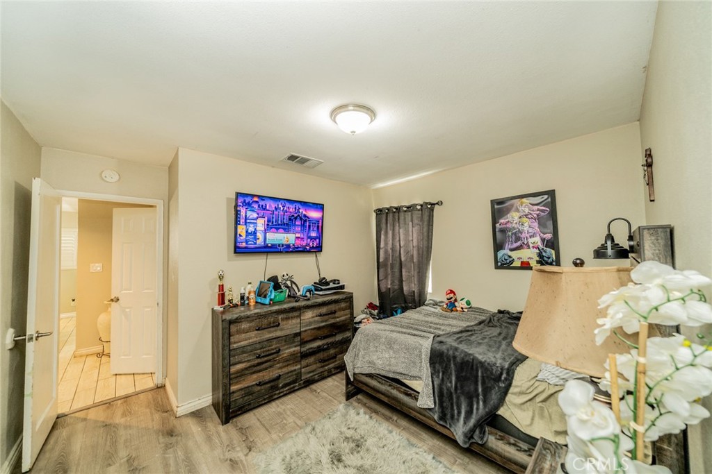 3042 N D Street Property Photo 25