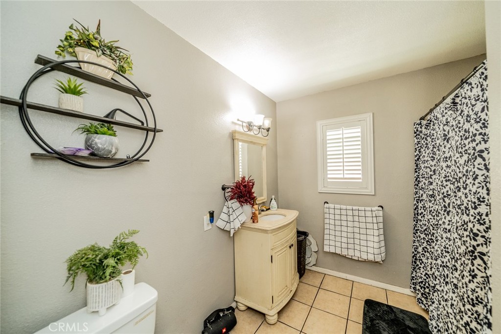 3042 N D Street Property Photo 26