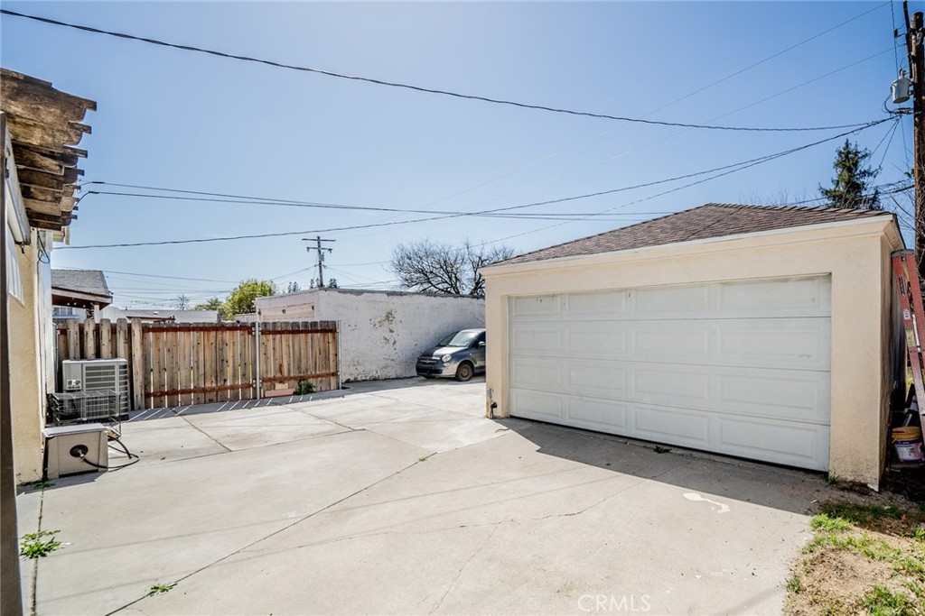 3042 N D Street Property Photo 28