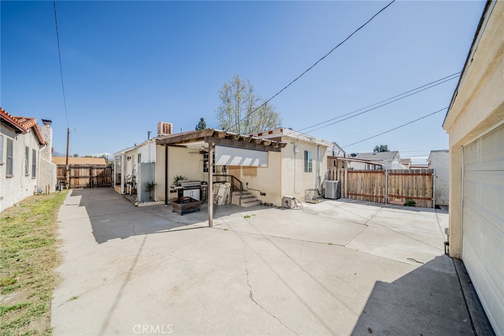 3042 N D Street Property Photo 29