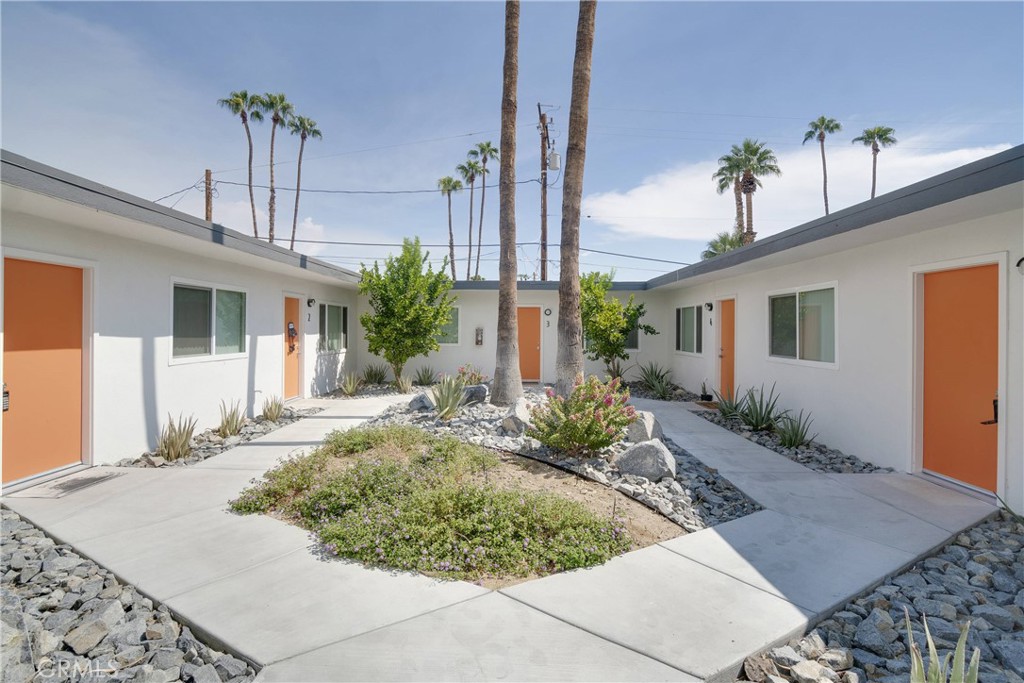 520 S Desert View Drive Property Photo 3