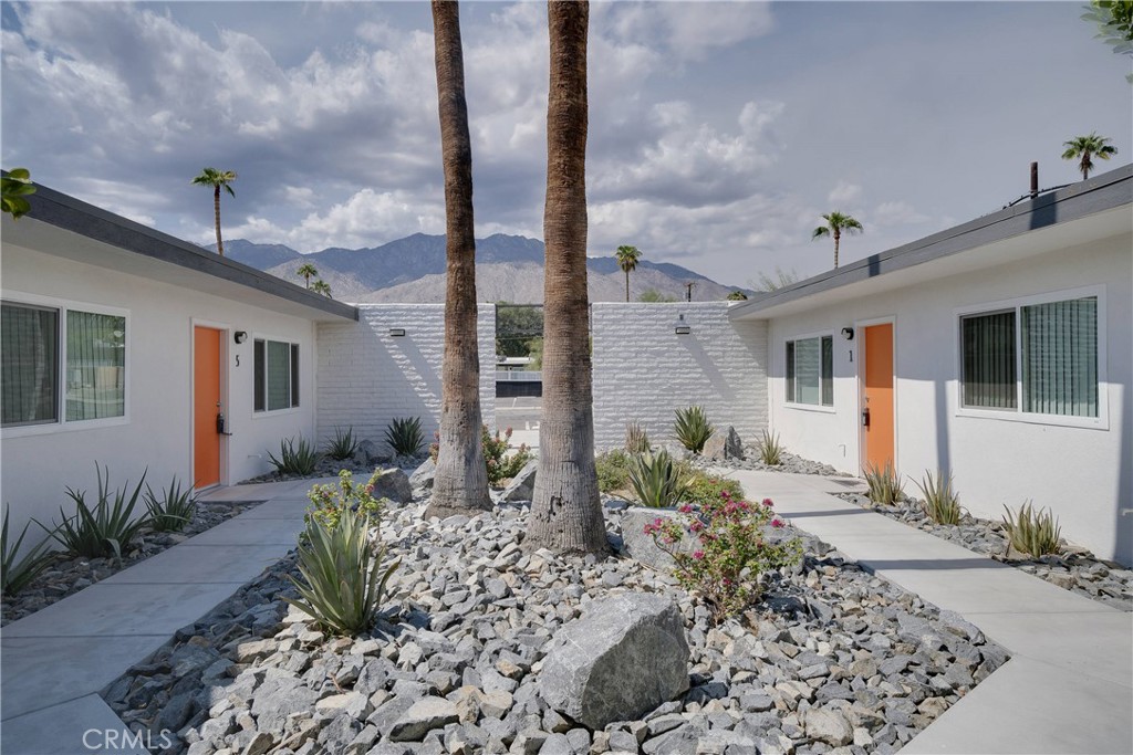 520 S Desert View Drive Property Photo 6