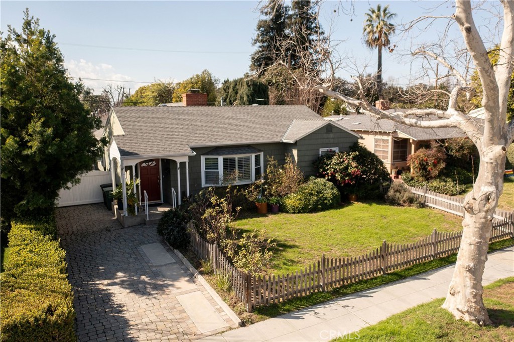 435 S Mariposa Street Property Photo