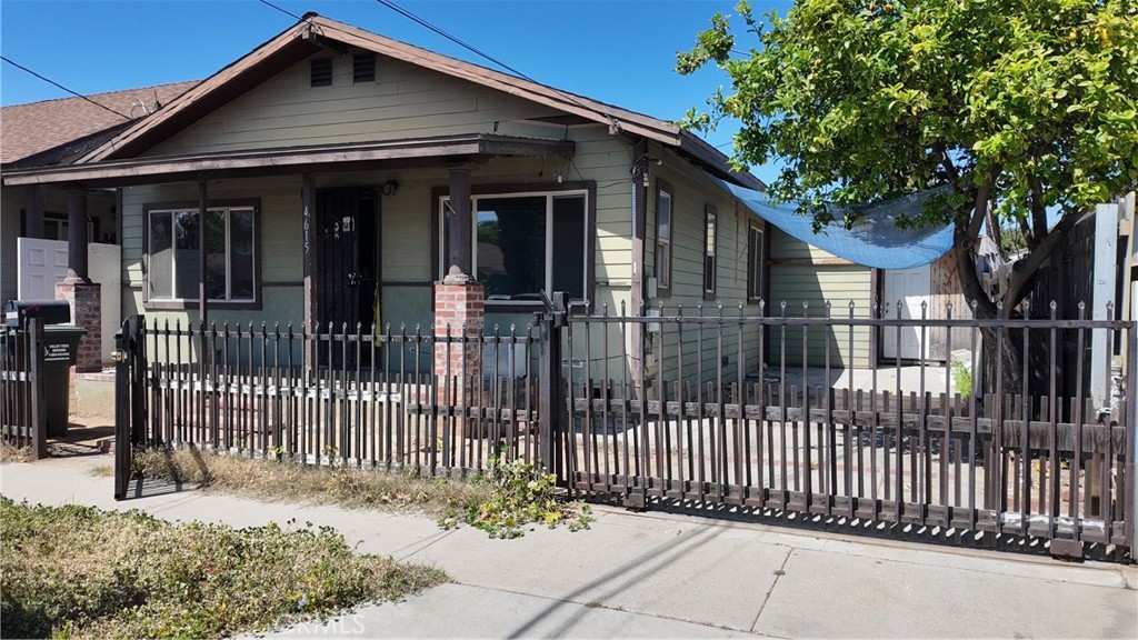 4613 Eugene Street Property Photo