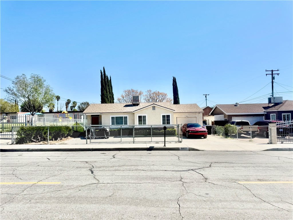 9081 Oleander Avenue Property Photo