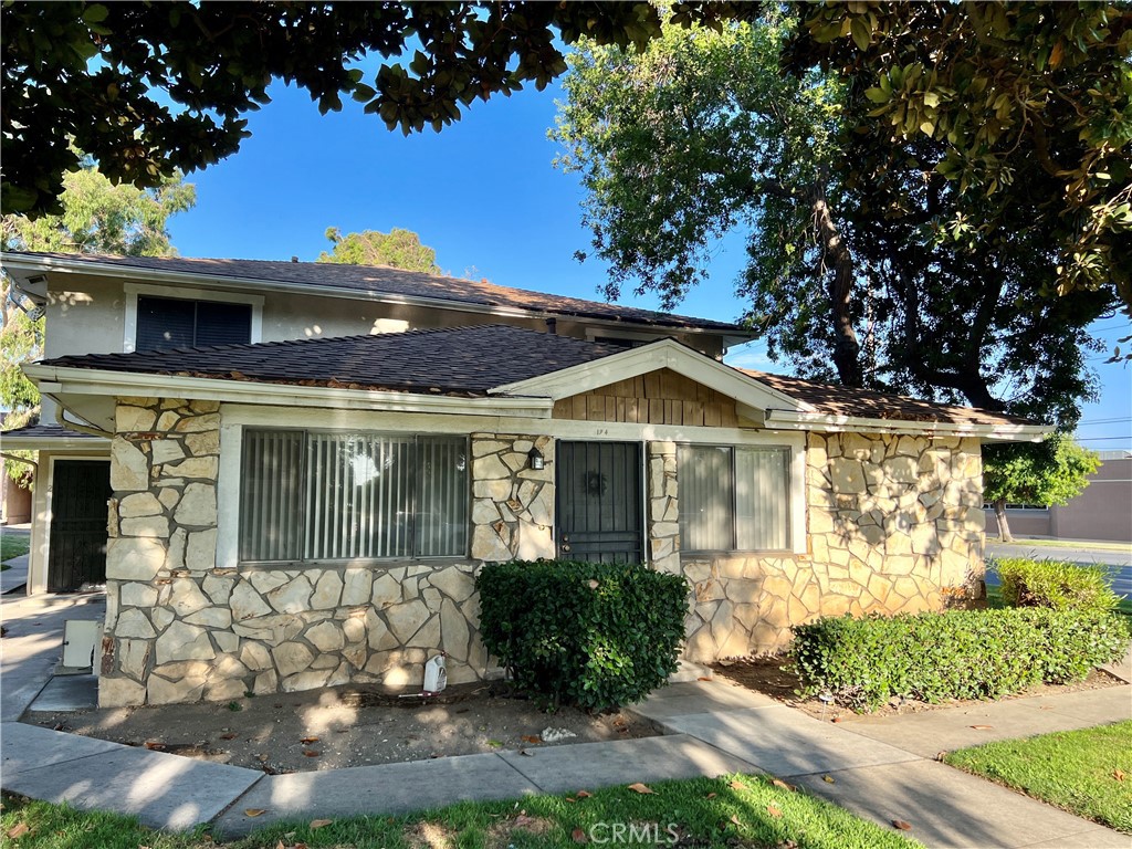 194 Sinclair Avenue 1 Property Photo