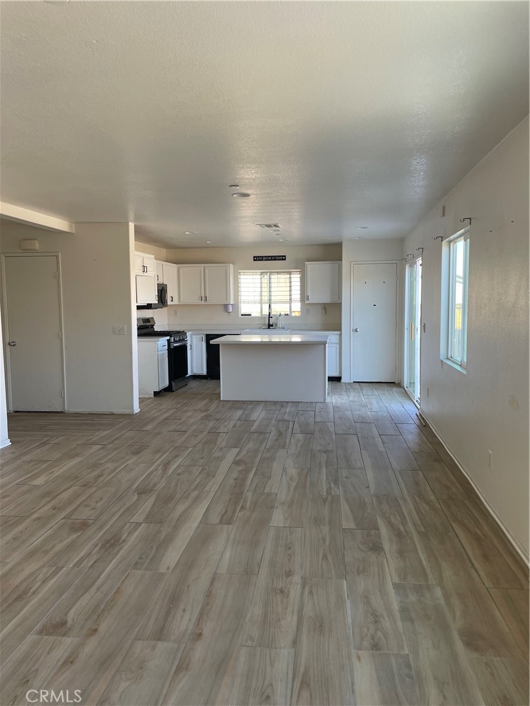 14203 Tierra Del Sur Street Property Photo 7