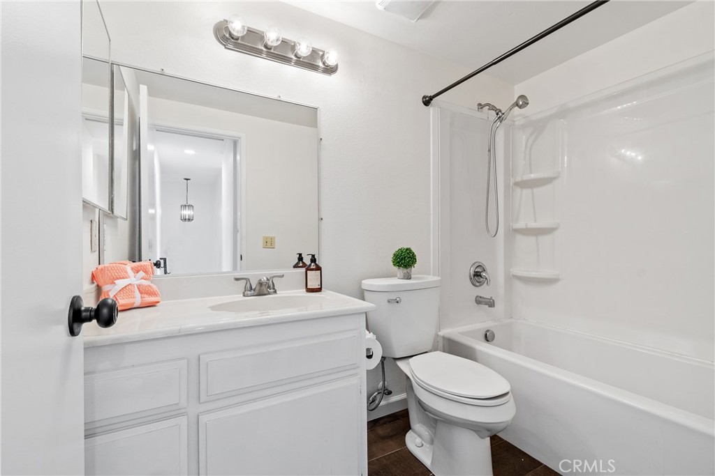 2061 W Redlands Boulevard 14b Property Photo 26