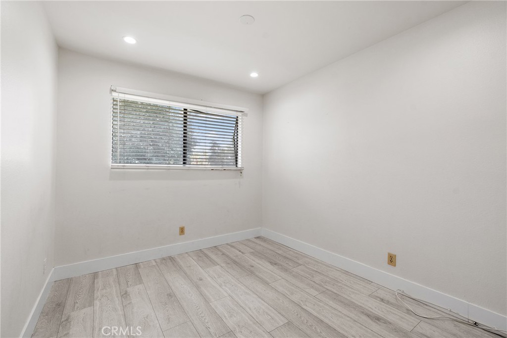 2061 W Redlands Boulevard 14b Property Photo 29