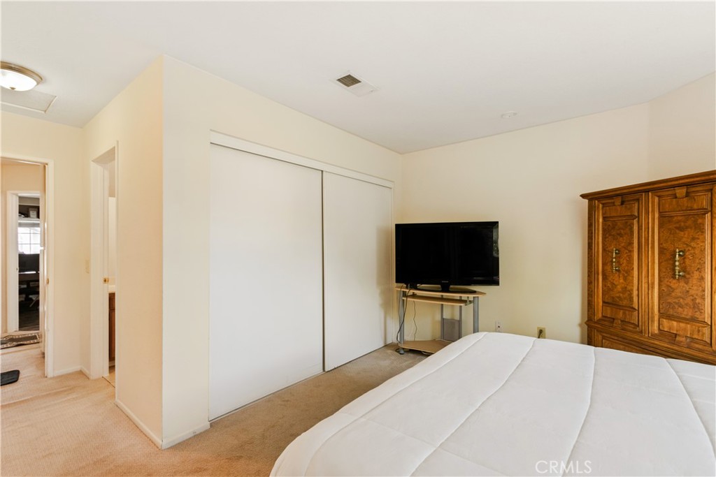 1108 W Van Koevering Street Property Photo 12