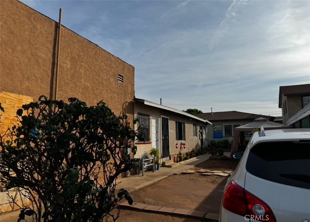 3842 3846 E Cesar E Chavez Avenue Property Photo 3