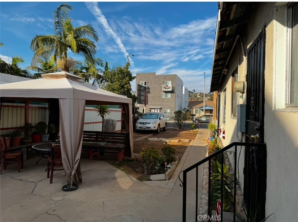 3842 3846 E Cesar E Chavez Avenue Property Photo 4