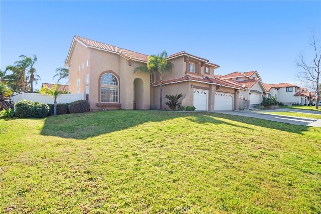 2073 W Summerset Drive Property Photo 2