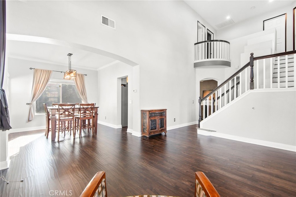 2073 W Summerset Drive Property Photo 3