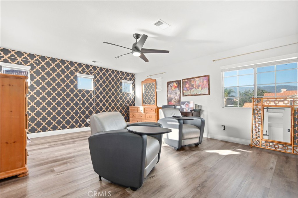 2073 W Summerset Drive Property Photo 14