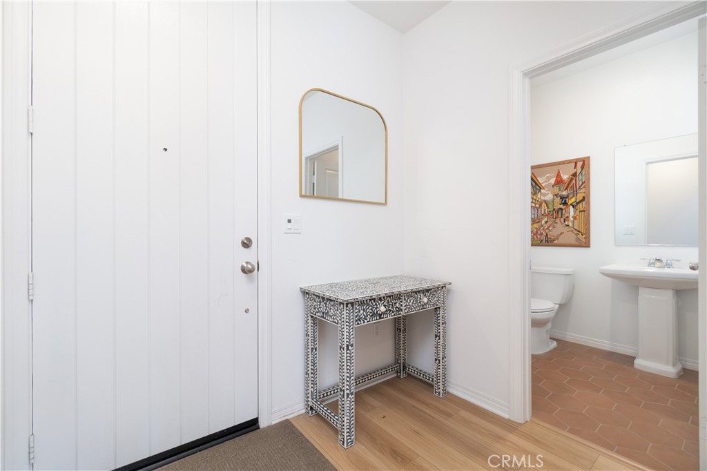 2525 Powell Drive Property Photo 12