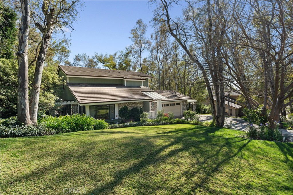 10139 Sun Valley Drive Property Photo 1