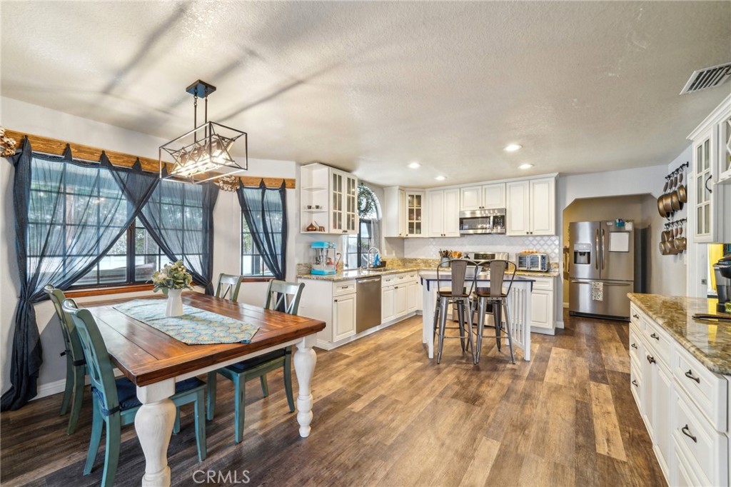 11990 Sutter Avenue Property Photo 12