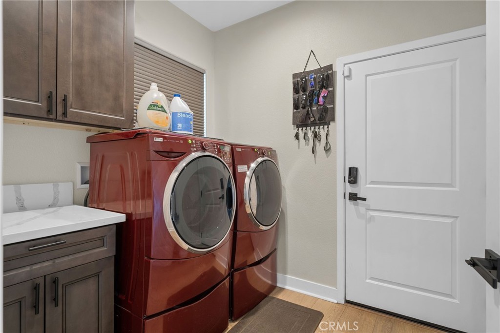 10983 Redwood Avenue Property Photo 21