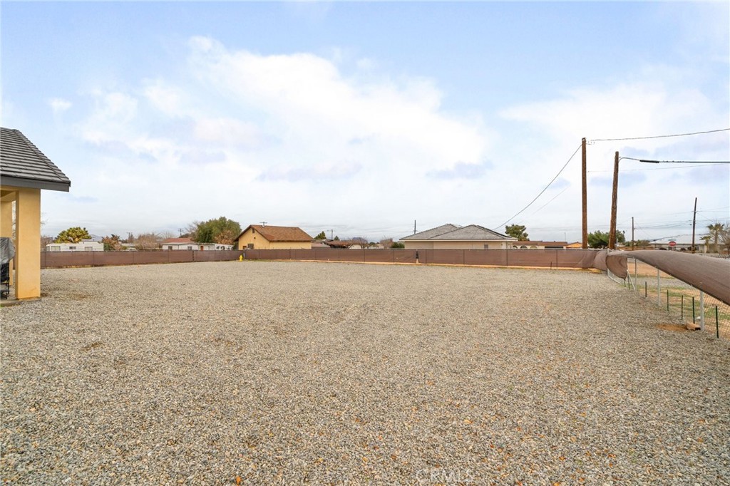 10983 Redwood Avenue Property Photo 31