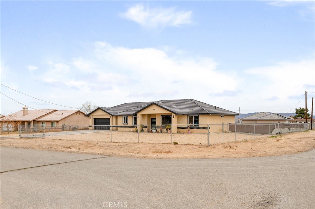 10983 Redwood Avenue Property Photo 35
