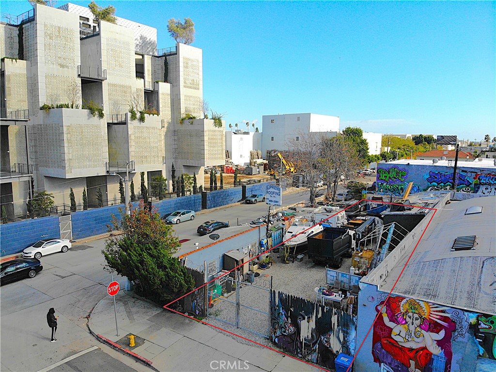 1015 N Gower Street Property Photo